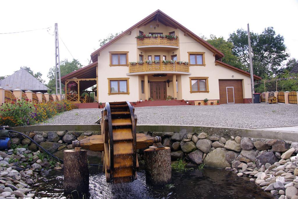 Pensiunea Marioara Breb Exteriér fotografie